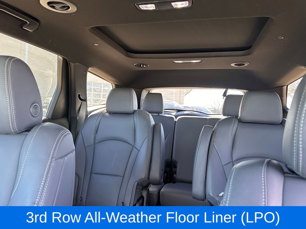 Used 2022 Buick Enclave Essence w/ Experience Buick Package image 17