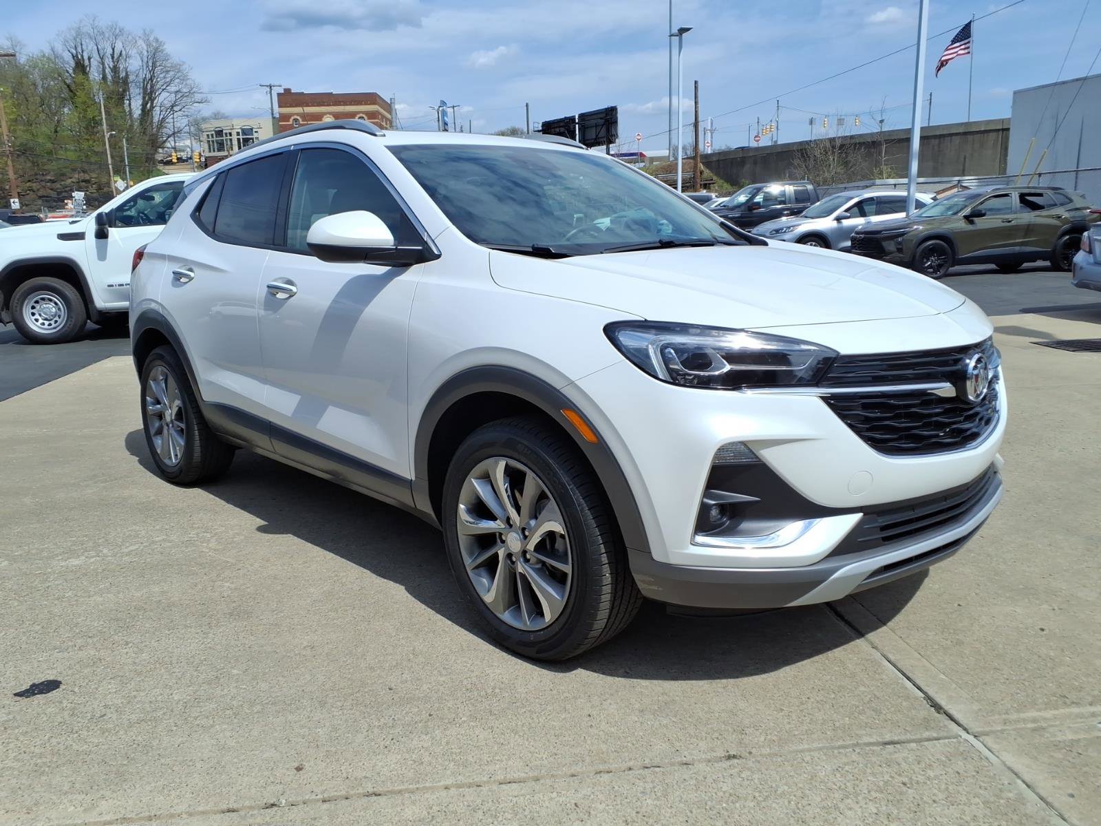 Certified 2023 Buick Encore GX Essence w/ Experience Buick Package AWD/4WD image 5