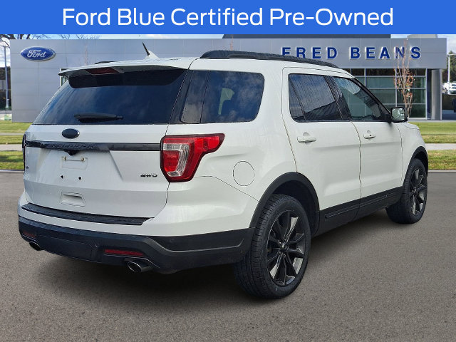 Used 2018 Ford Explorer XLT w/ Equipment Group 202A AWD/4WD image 9