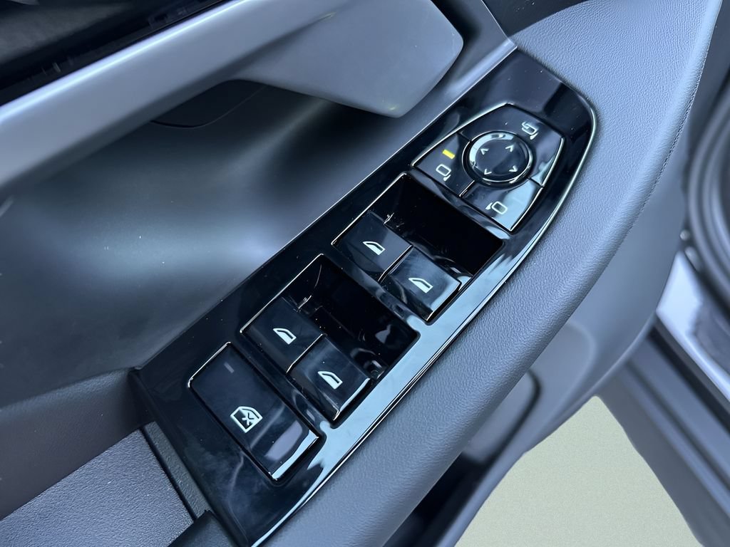 New 2026 BMW 530i w/ Premium Package RWD image 17