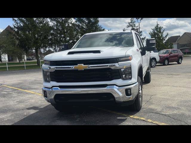 Used 2024 Chevrolet Silverado 2500 LT w/ Convenience Package AWD/4WD image 25