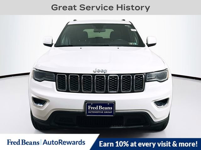 Used 2021 Jeep Grand Cherokee Laredo image 2