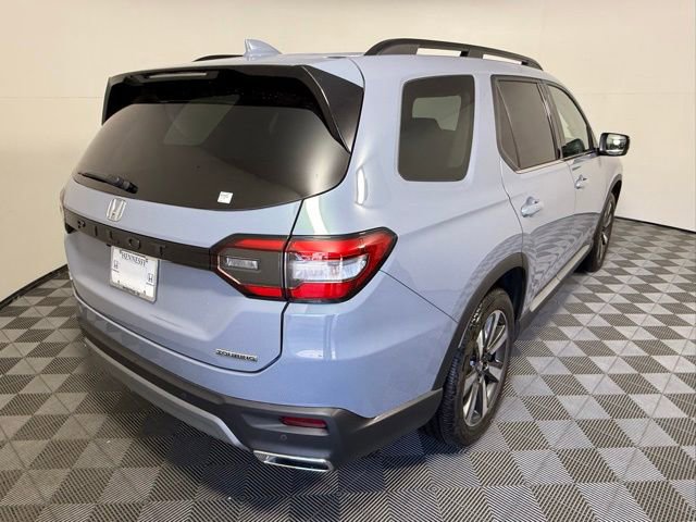 Used 2025 Honda Pilot Touring image 6