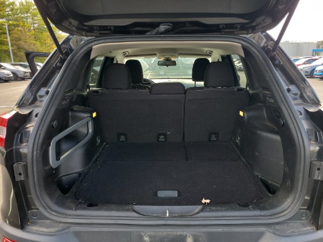Used 2015 Jeep Cherokee Latitude AWD/4WD image 36