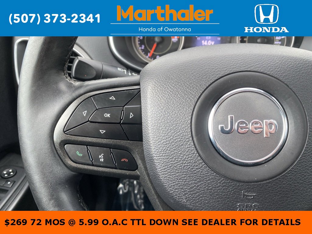 Used 2019 Jeep Cherokee Trailhawk image 27