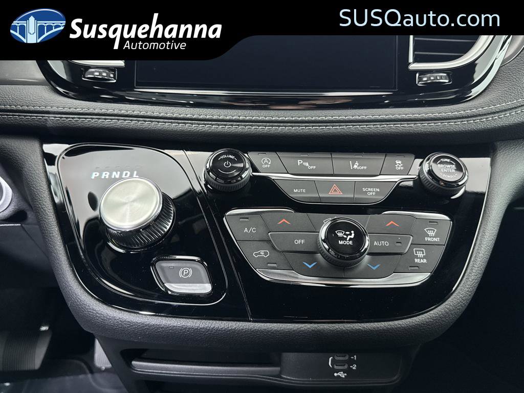 New 2026 Chrysler Pacifica Select image 22