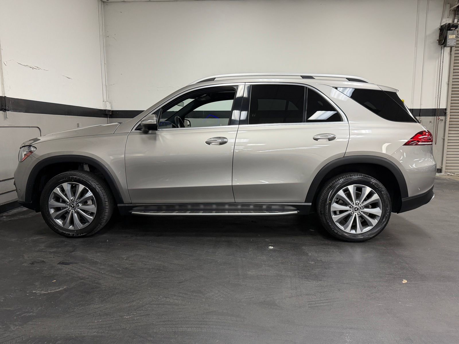 Certified 2020 Mercedes-Benz GLE 350 4MATIC image 9