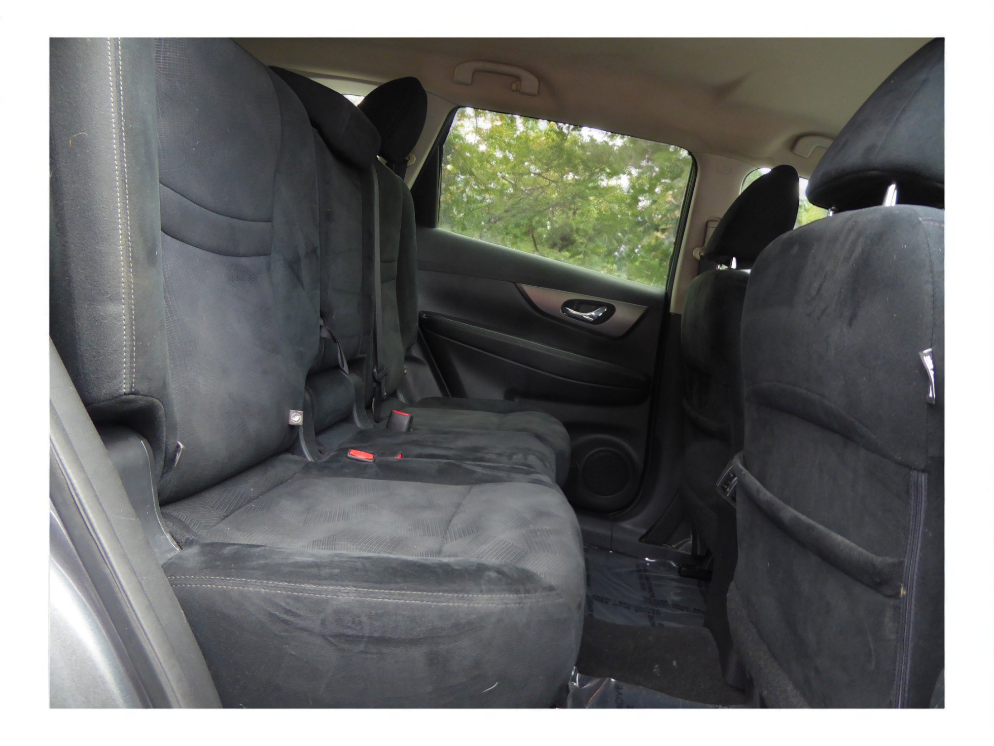 Used 2016 Nissan Rogue S image 18