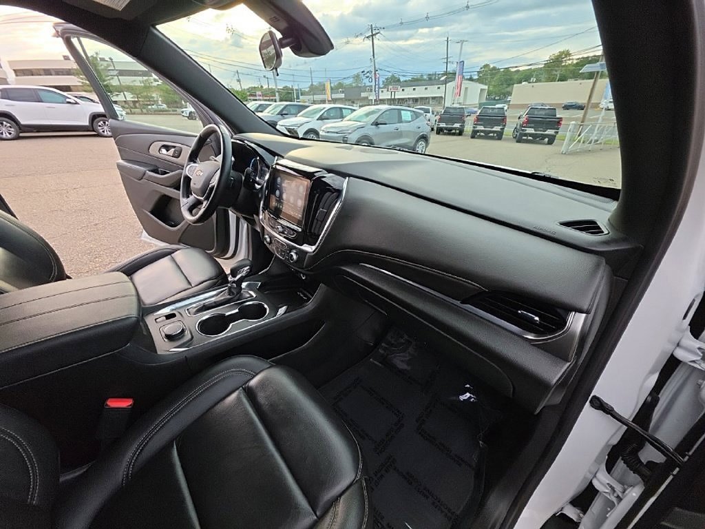Certified 2023 Chevrolet Traverse LT AWD/4WD image 31