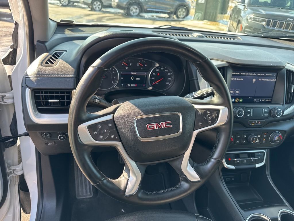 Used 2024 GMC Terrain SLT image 12