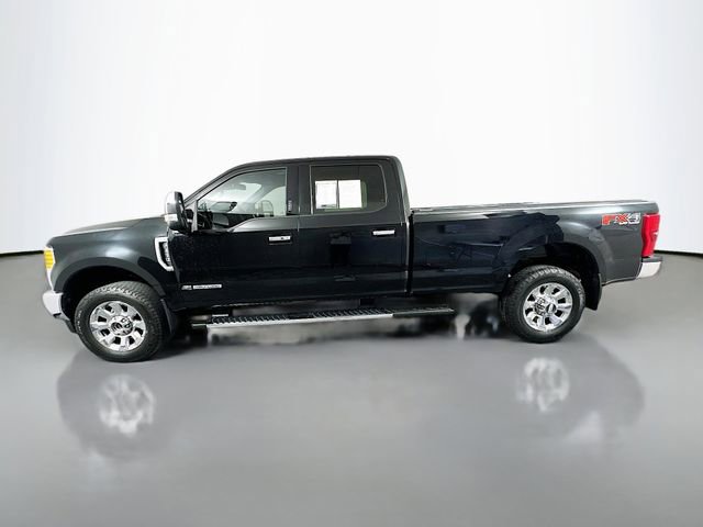 Used 2017 Ford F350 Lariat w/ Lariat Ultimate Package image 4