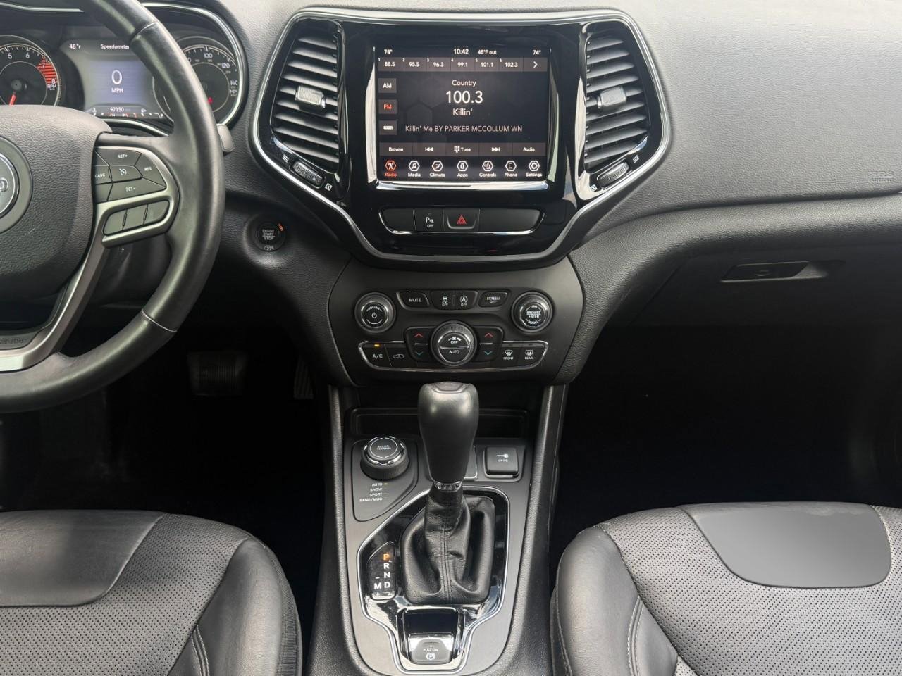 Used 2019 Jeep Cherokee Limited AWD/4WD image 34