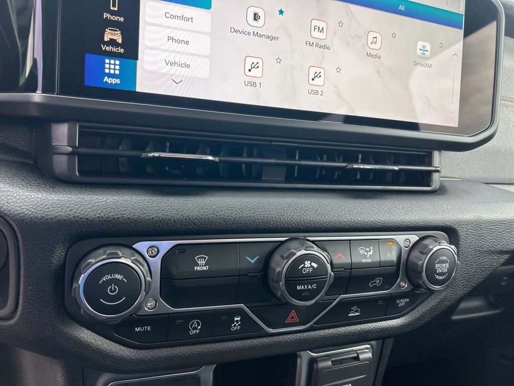 Certified 2024 Jeep Gladiator Sport image 36