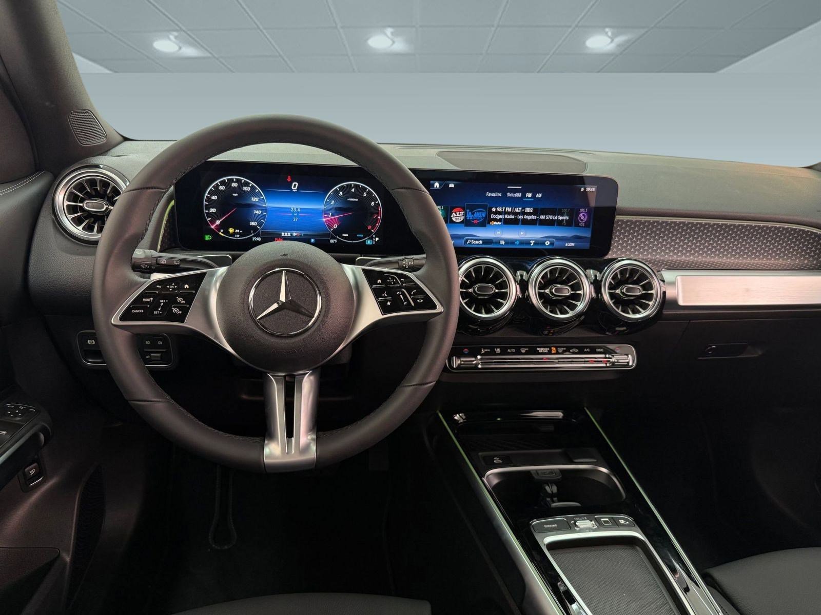 New 2026 Mercedes-Benz GLB 250 image 23