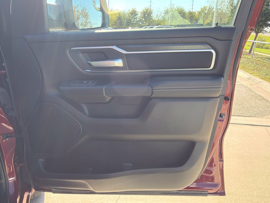 Used 2025 RAM 1500 Big Horn AWD/4WD image 23