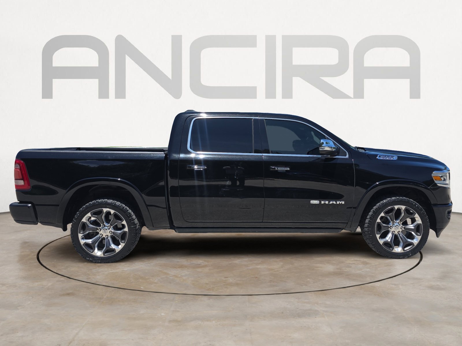 Used 2019 RAM 1500 Limited AWD/4WD image 11