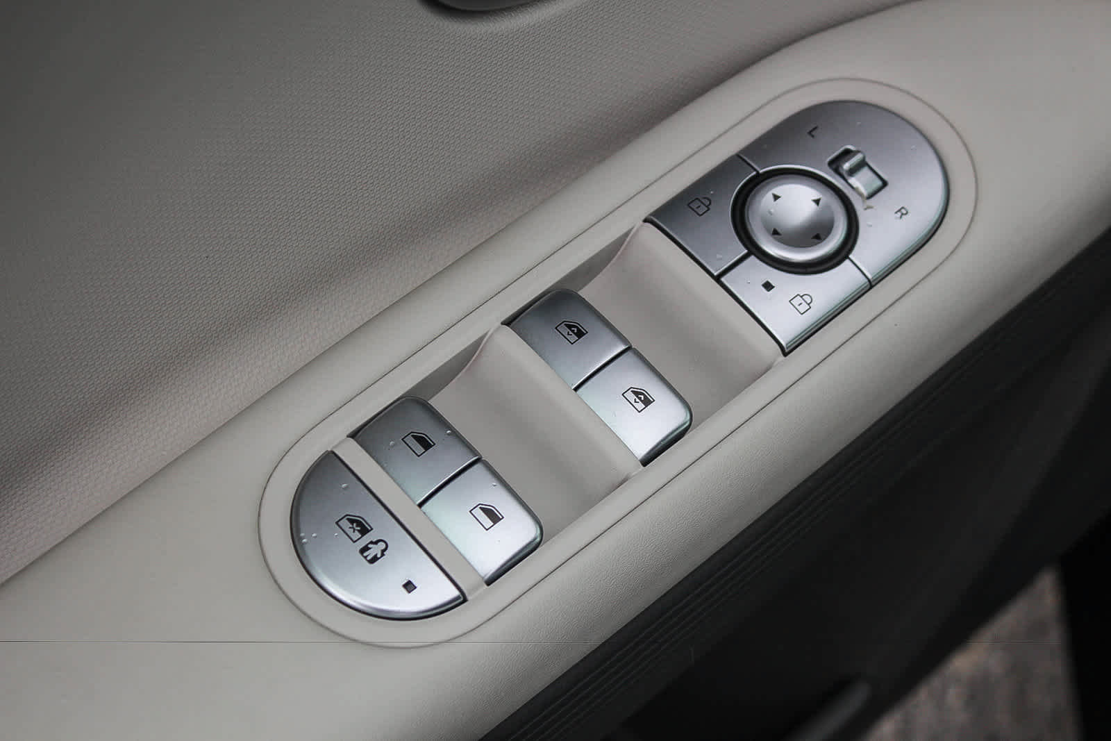 Certified 2024 Hyundai Ioniq 5 SEL RWD image 26