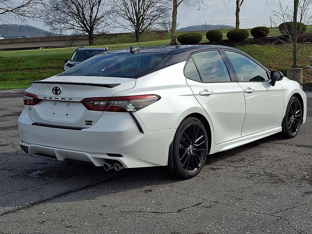 Used 2022 Toyota Camry XSE w/ Navigation Package AWD/4WD image 9