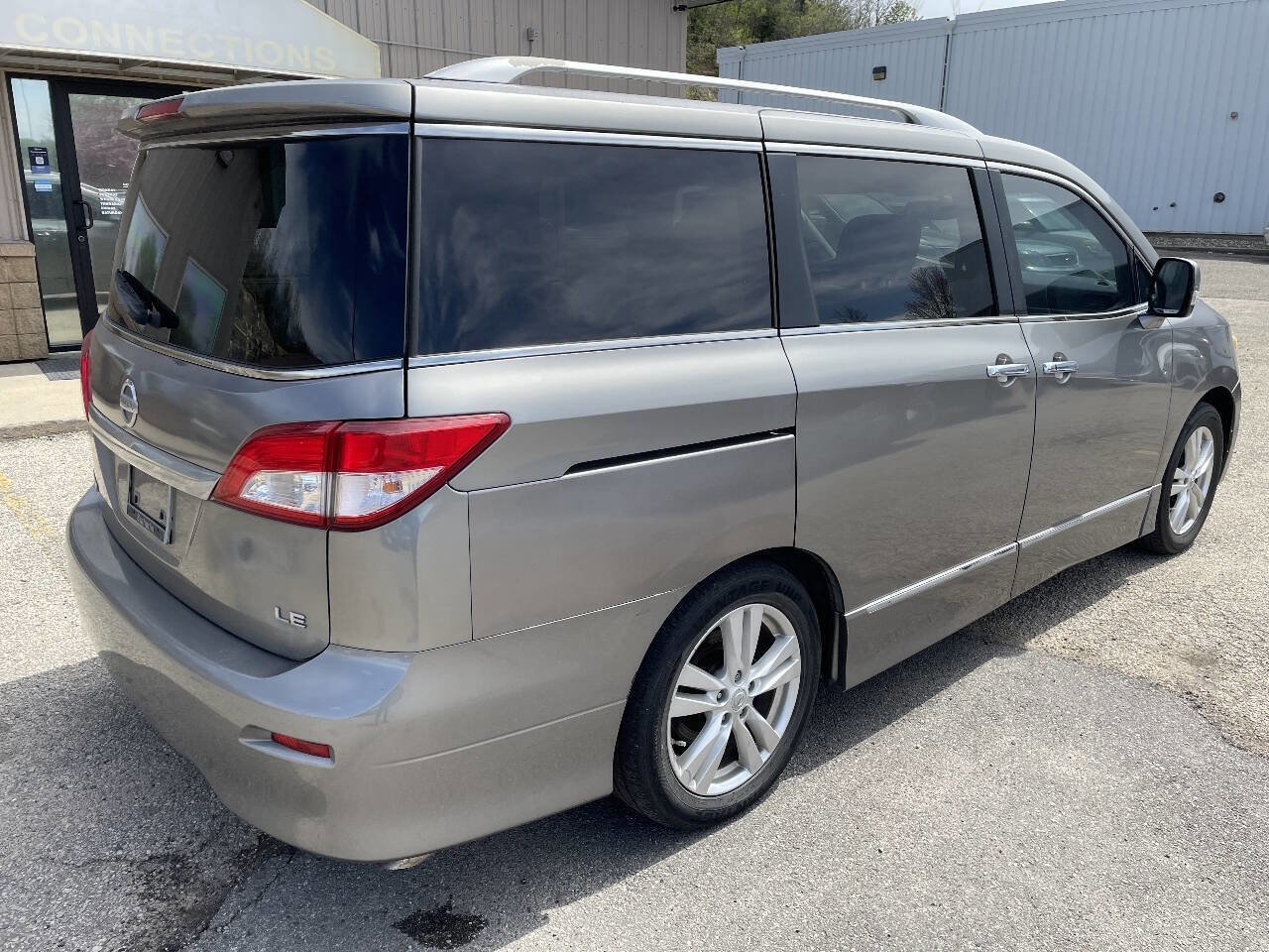 Used 2012 Nissan Quest LE FWD image 8