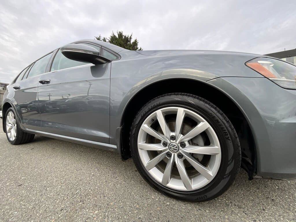 Used 2016 Volkswagen Golf SE w/ Lighting Package image 10