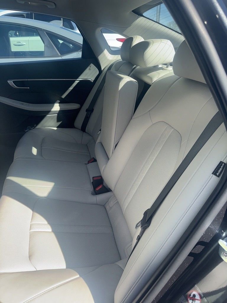 Used 2022 Hyundai Sonata Limited image 7