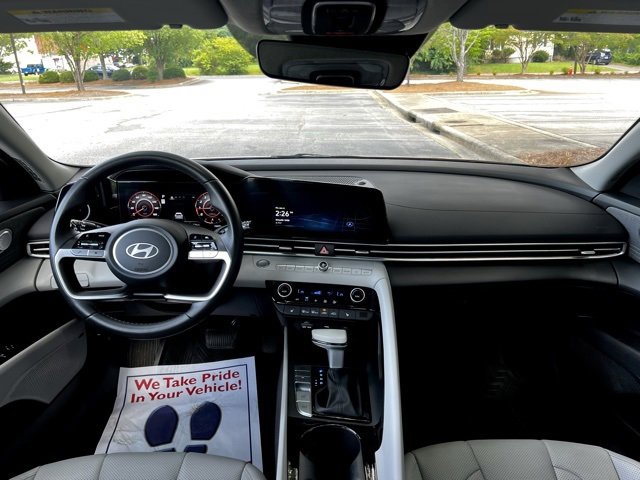 Used 2024 Hyundai Elantra Limited image 31