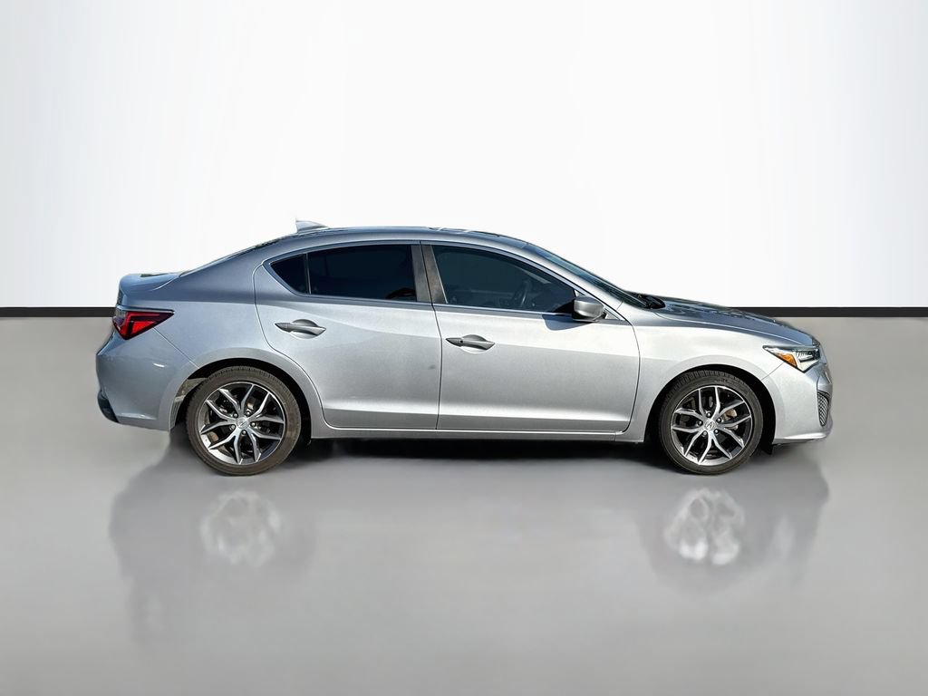 Used 2019 Acura ILX FWD image 9