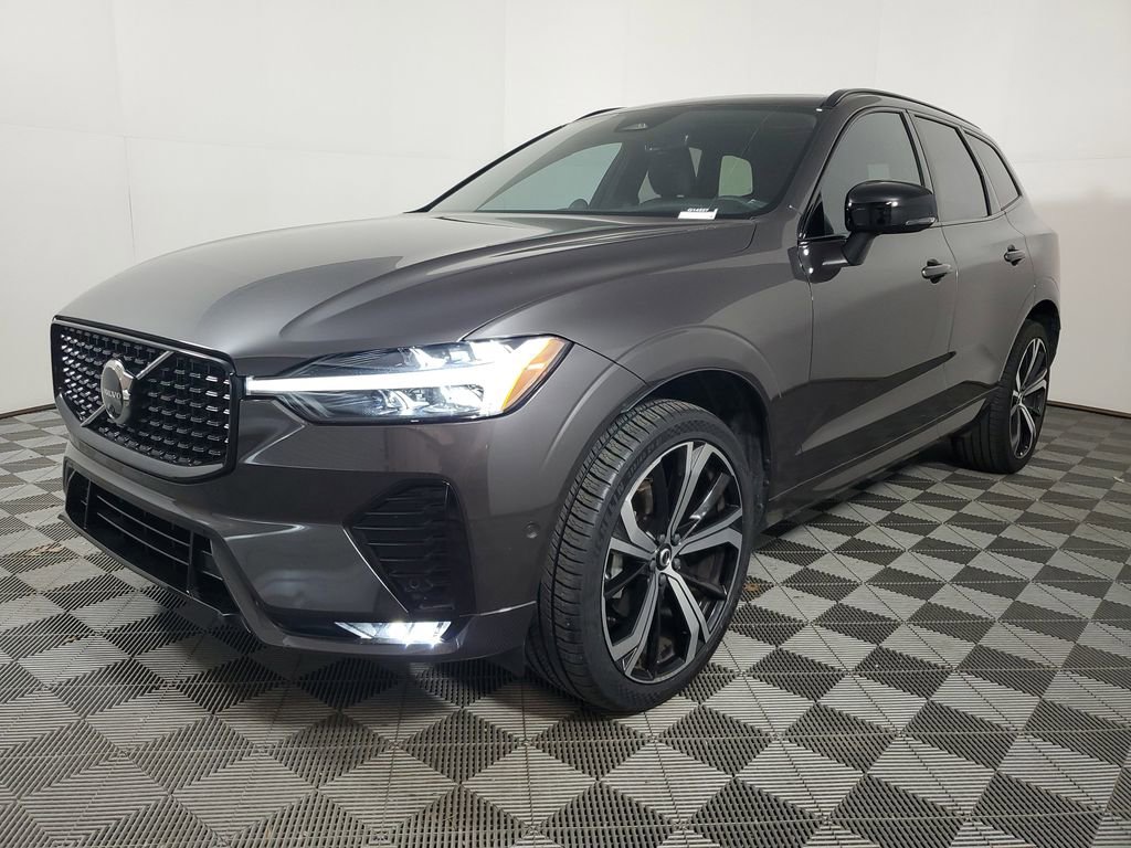 Used 2023 Volvo XC60 B5 Ultimate FWD image 4