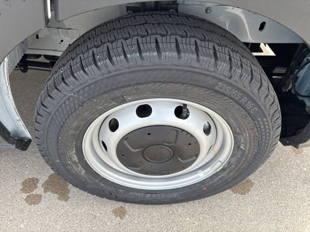 New 2026 Ford Transit 150 Low Roof RWD image 21