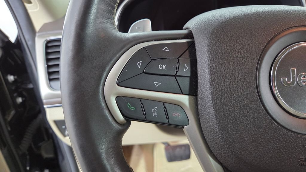 Used 2015 Jeep Grand Cherokee Overland w/ Advanced Technology Group image 18