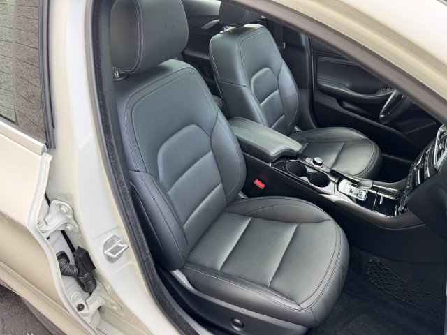 Used 2018 INFINITI QX30 Premium w/ Navigation Package FWD image 37