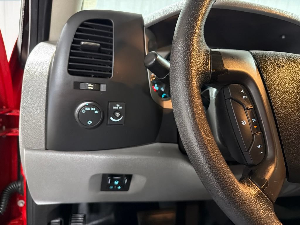 Used 2013 Chevrolet Silverado 2500 W/T AWD/4WD image 29