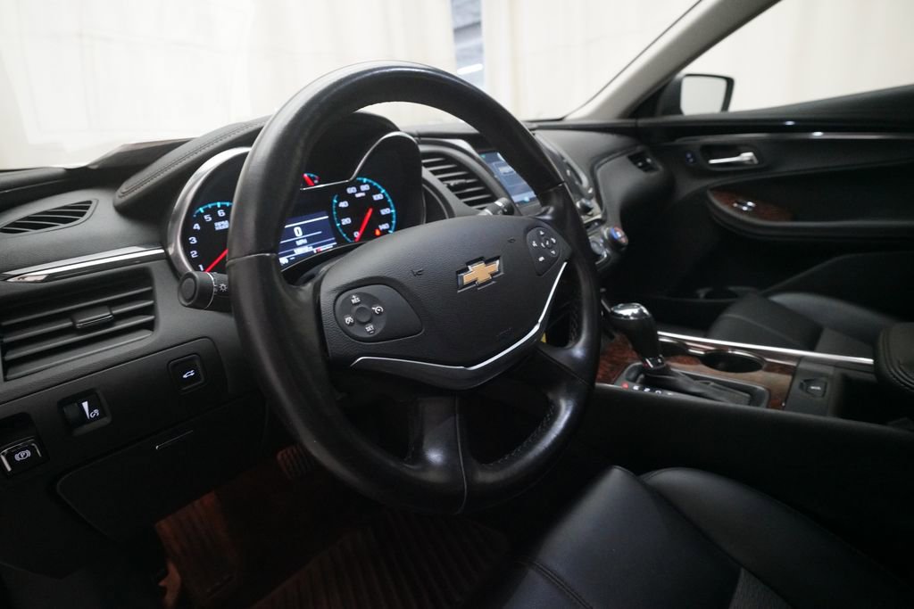 Used 2014 Chevrolet Impala LT FWD image 8
