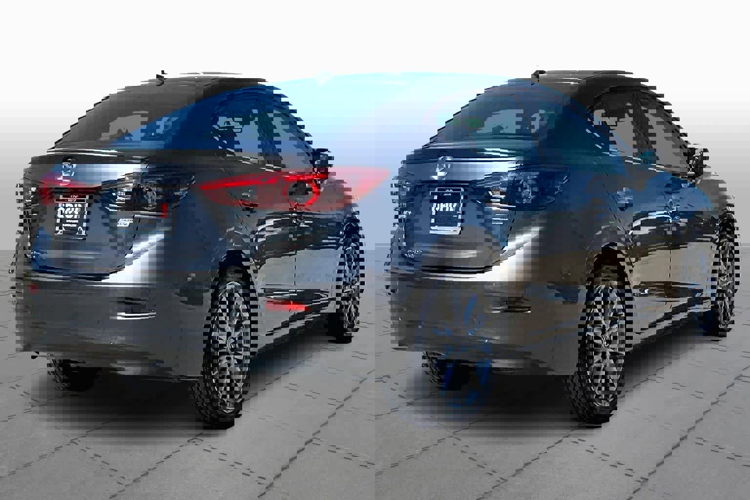 Used 2018 MAZDA MAZDA3 Grand Touring w/ Premium Equipment Package image 13