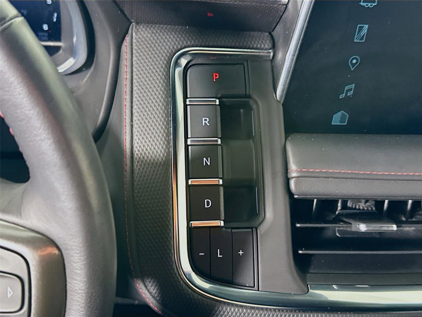 Used 2022 Chevrolet Tahoe RST w/ Luxury Package image 11