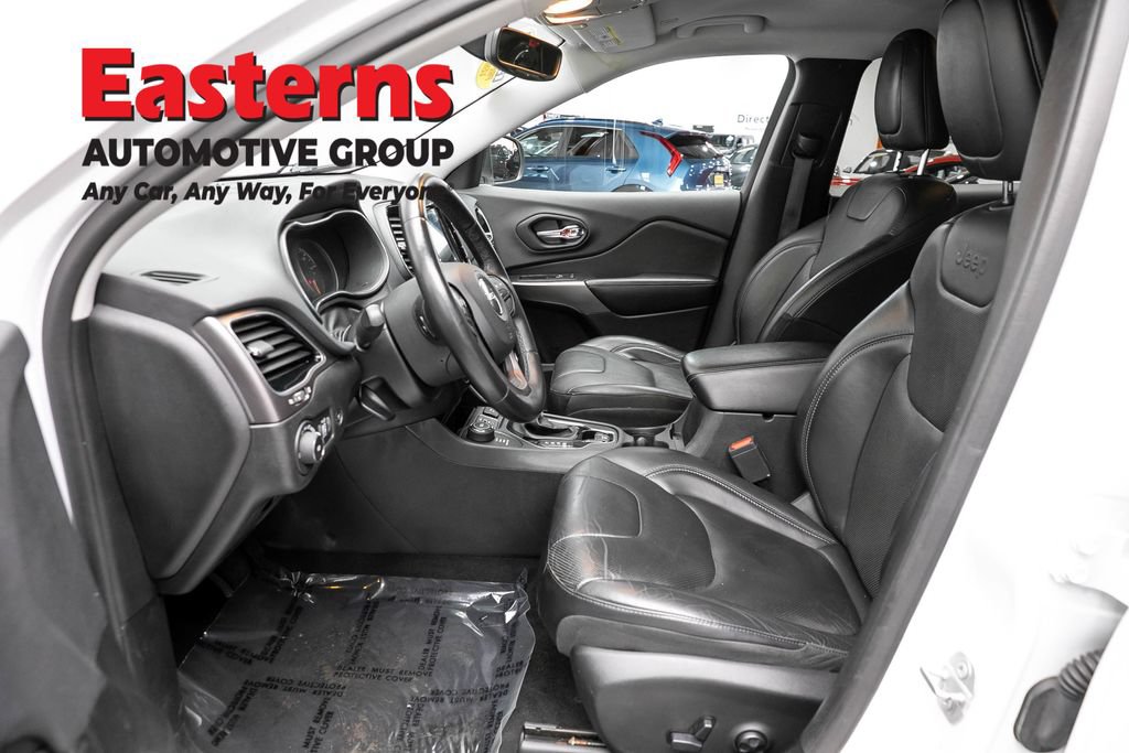 Used 2019 Jeep Cherokee Limited AWD/4WD image 14