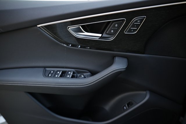 New 2026 Audi Q8 Premium Plus image 12