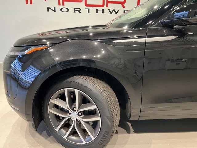 Used 2025 Land Rover Range Rover Evoque S image 12