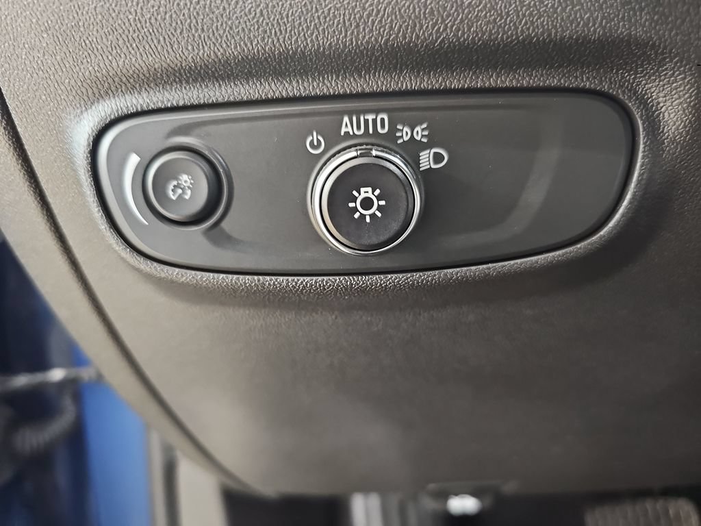 Certified 2024 Chevrolet Equinox LS w/ LS Convenience Package FWD image 30
