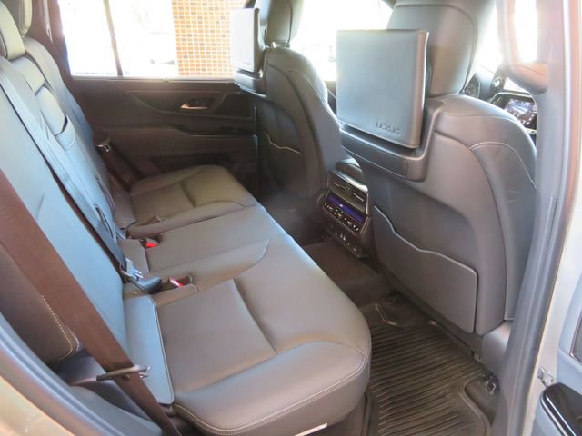 Used 2024 Lexus LX 600 4WD w/ Appearance Package image 13