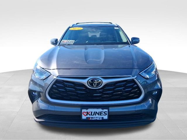 Used 2022 Toyota Highlander XLE image 15