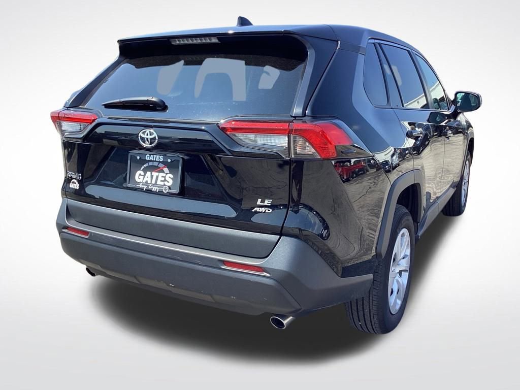 Used 2024 Toyota RAV4 LE image 10