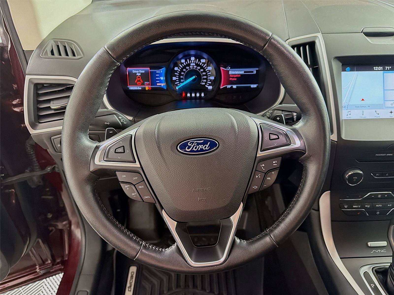 Used 2017 Ford Edge SEL w/ Equipment Group 201A AWD/4WD image 3