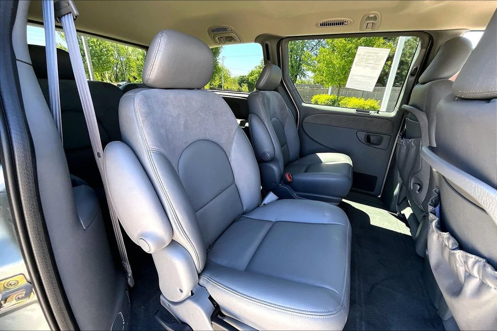 Used 2004 Chrysler Town & Country Limited w/ Trailer Tow Group AWD/4WD image 30