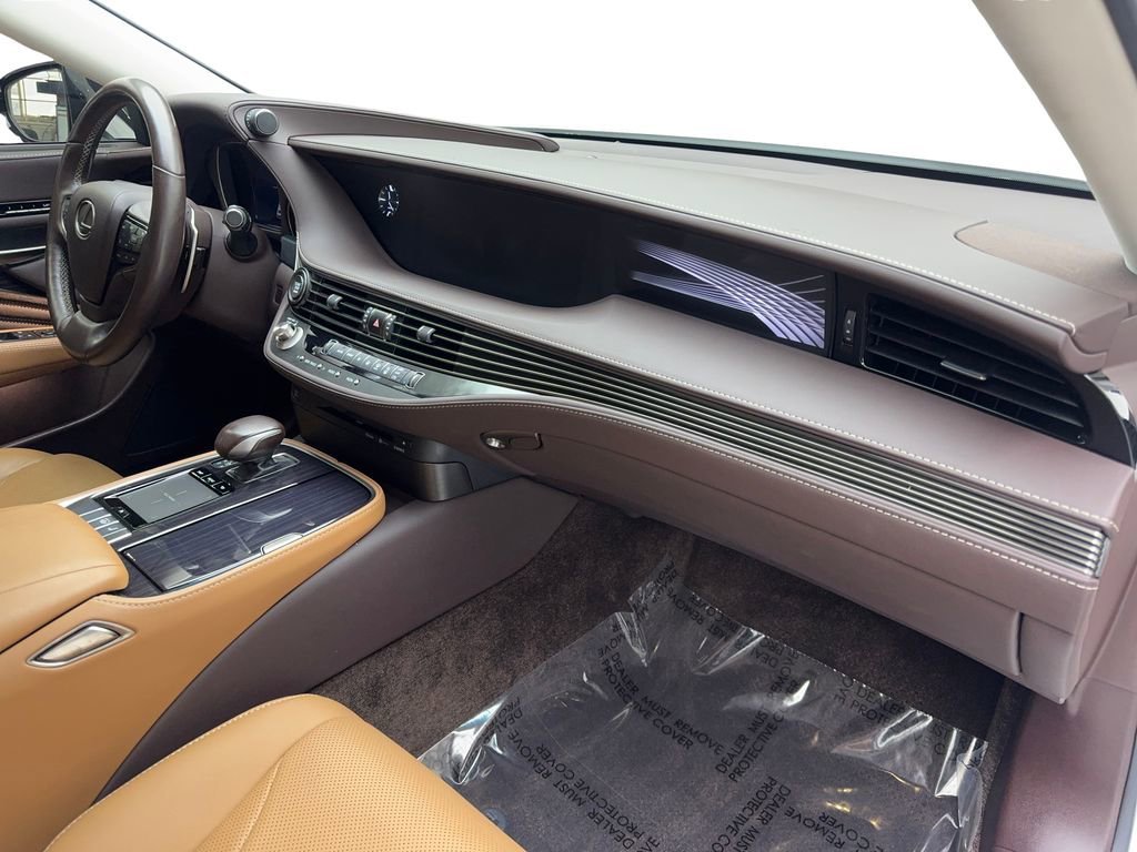 Used 2020 Lexus LS 500 w/ Accessory Package (Z2) image 52