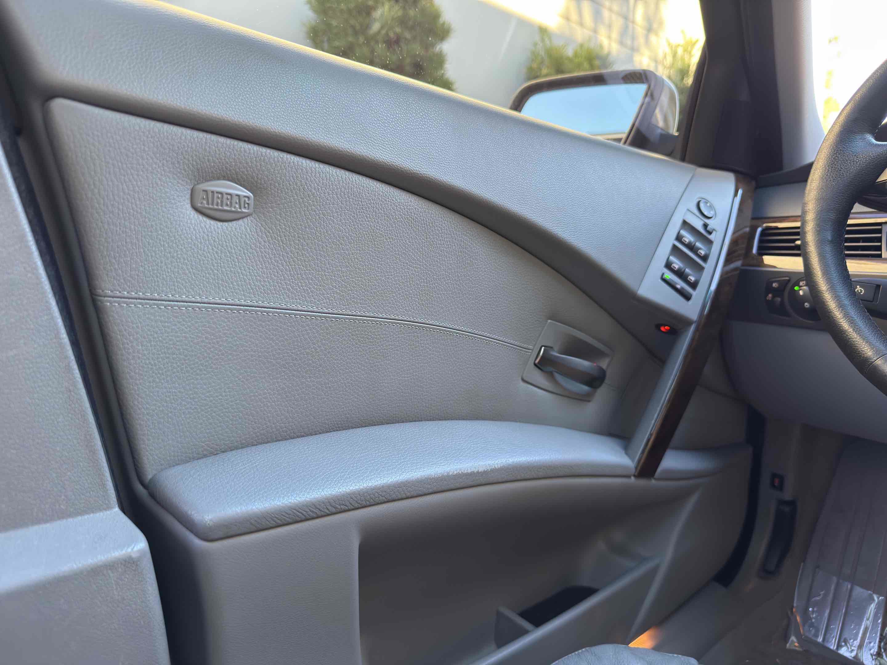 Used 2006 BMW 530xi Wagon image 33