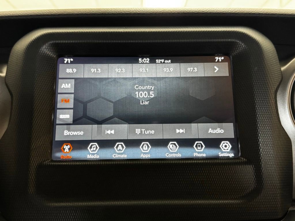 Certified 2022 Jeep Gladiator Willys image 16