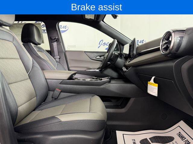 New 2026 Chevrolet Equinox LT w/ Convenience Package II image 18