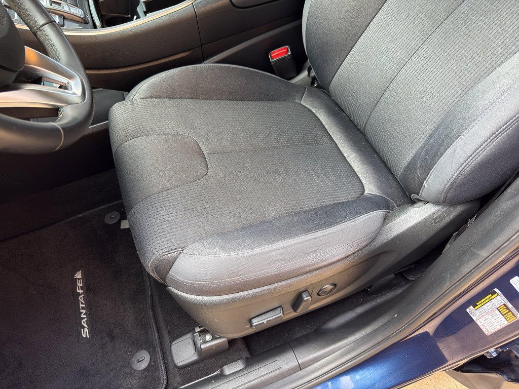 Used 2023 Hyundai Santa Fe SEL FWD image 11