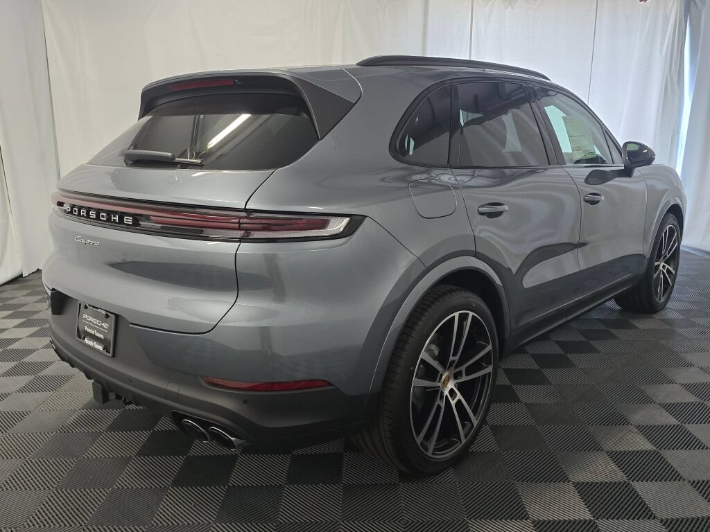 New 2026 Porsche Cayenne AWD/4WD image 7